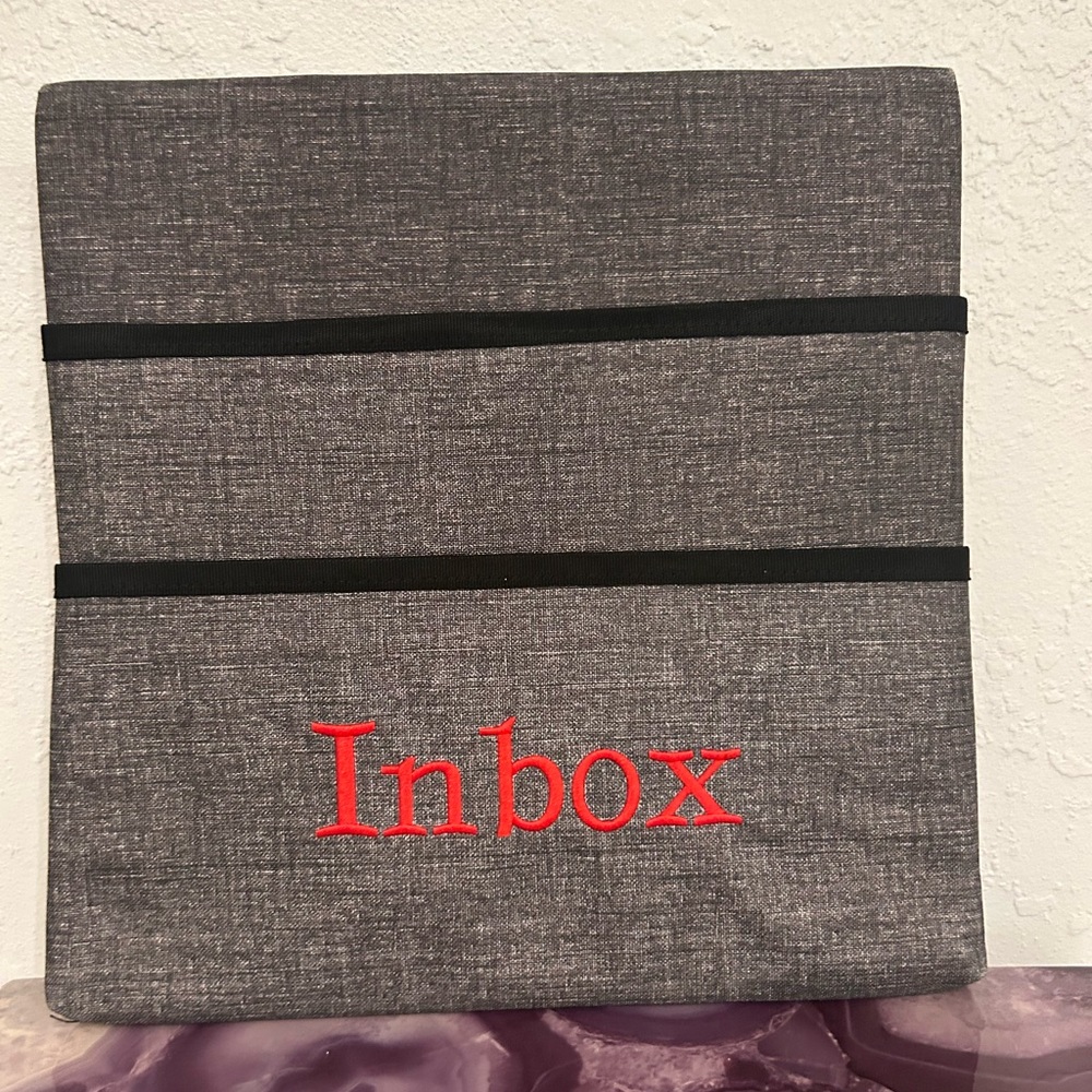 Thirty One “Wall Together Pocket Board” embroidered with “Inbox”